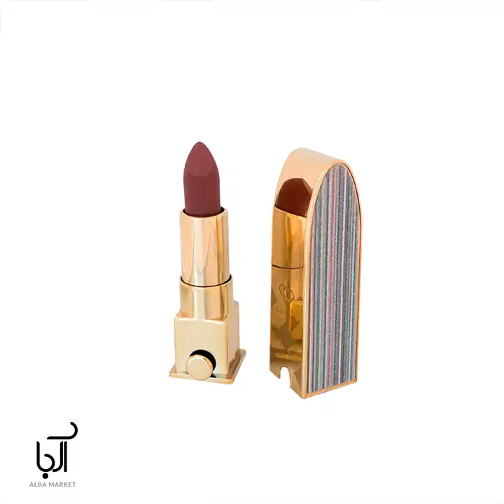 رژ لب جامد سالوته با بافت نرم و رنگدانه غنی، مناسب آرایش ماندگار
